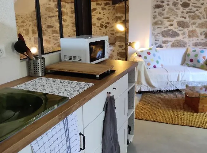 Rendez-Vous Sous Le Tilleul, En Cevennes.