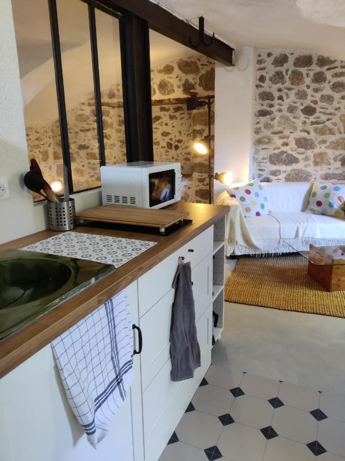 Rendez-vous Sous Le Tilleul, En Cevennes. * Molieres-Cavaillac
